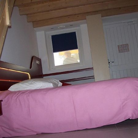 Hotel Le Richevaux Neufchâteau Eksteriør billede
